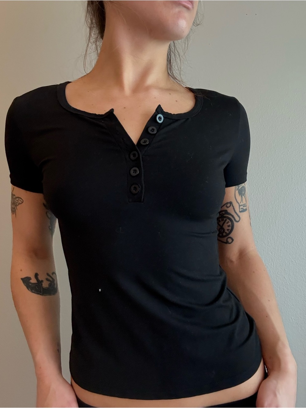 Black Short-Sleeve Henley Top - Classic Everyday Tee